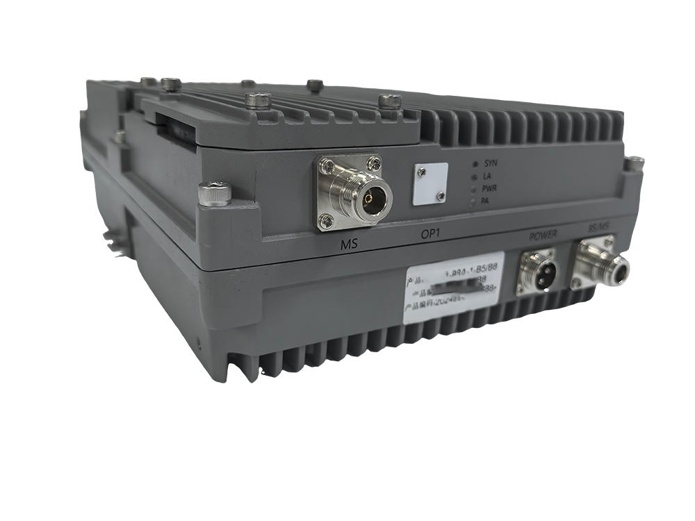  永兴三频手机信号接收器2000㎡